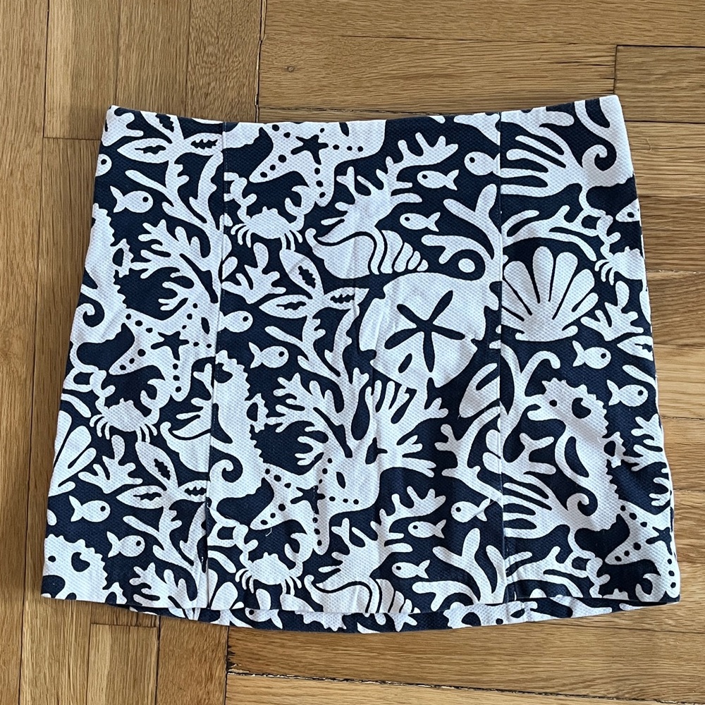 Vineyard Vines Navy and White Patterned Waistband Skirt by Shep & Ian
